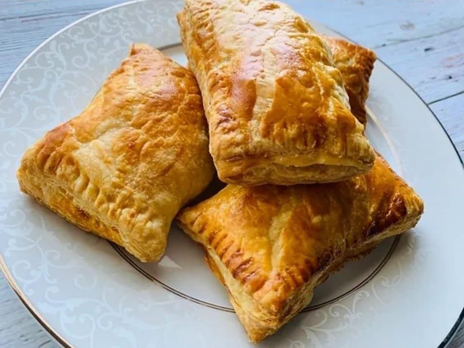 Mutton Curry Pie (QTY 1)